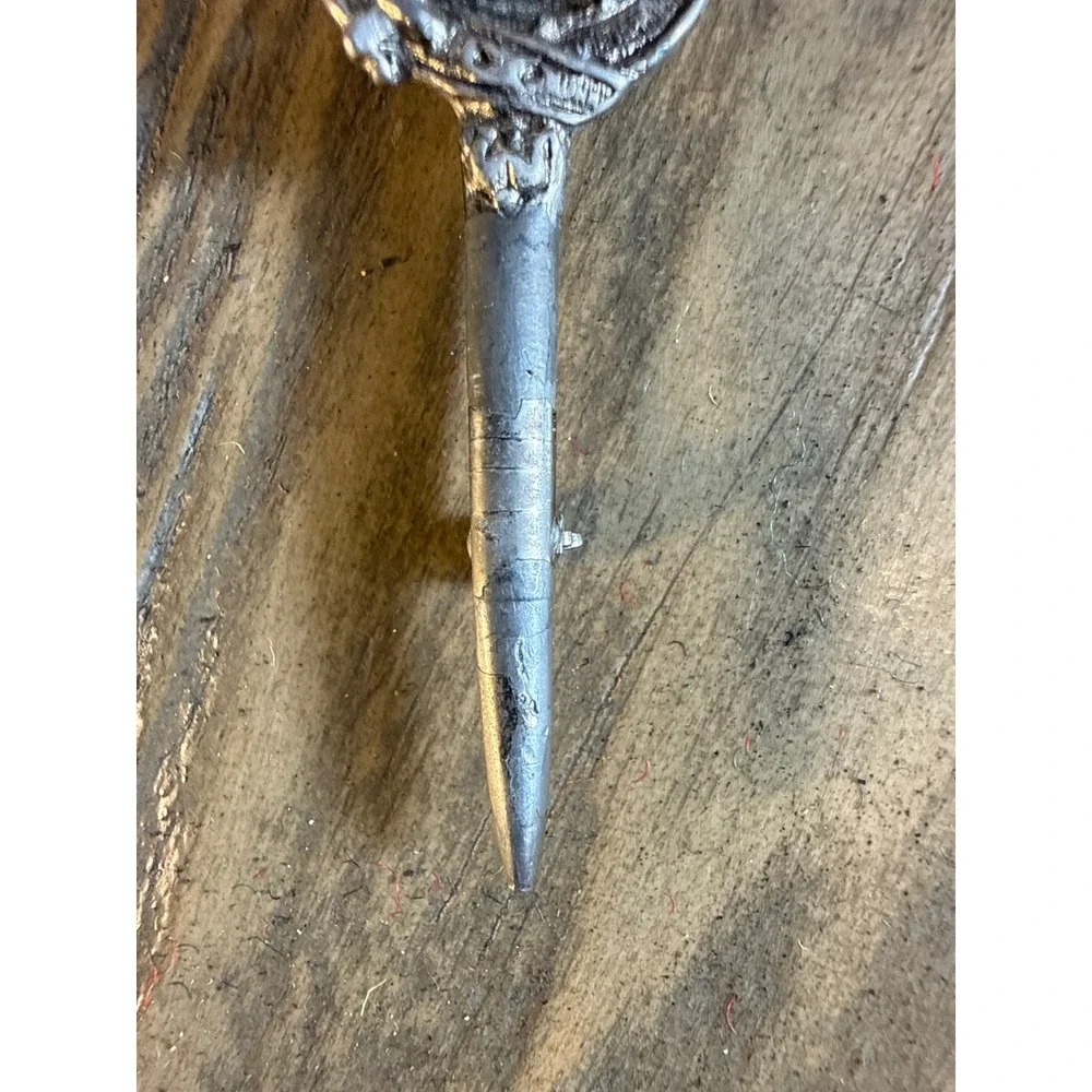 Vintage Scottish Clan Crest Sword Kilt Pin Silver Tone Fair Celtic Knot